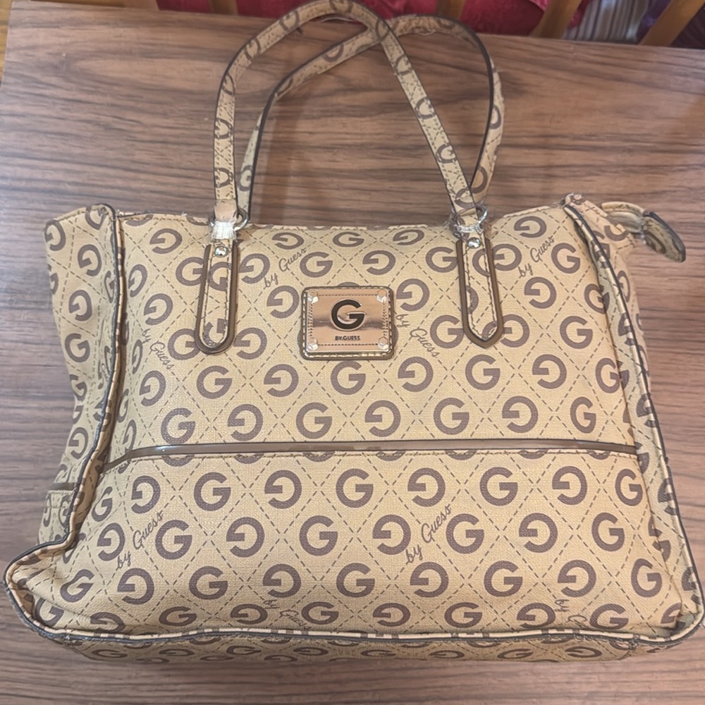 Guess Los Angeles Logo Tan Tote Bag - Picture 3 of 4